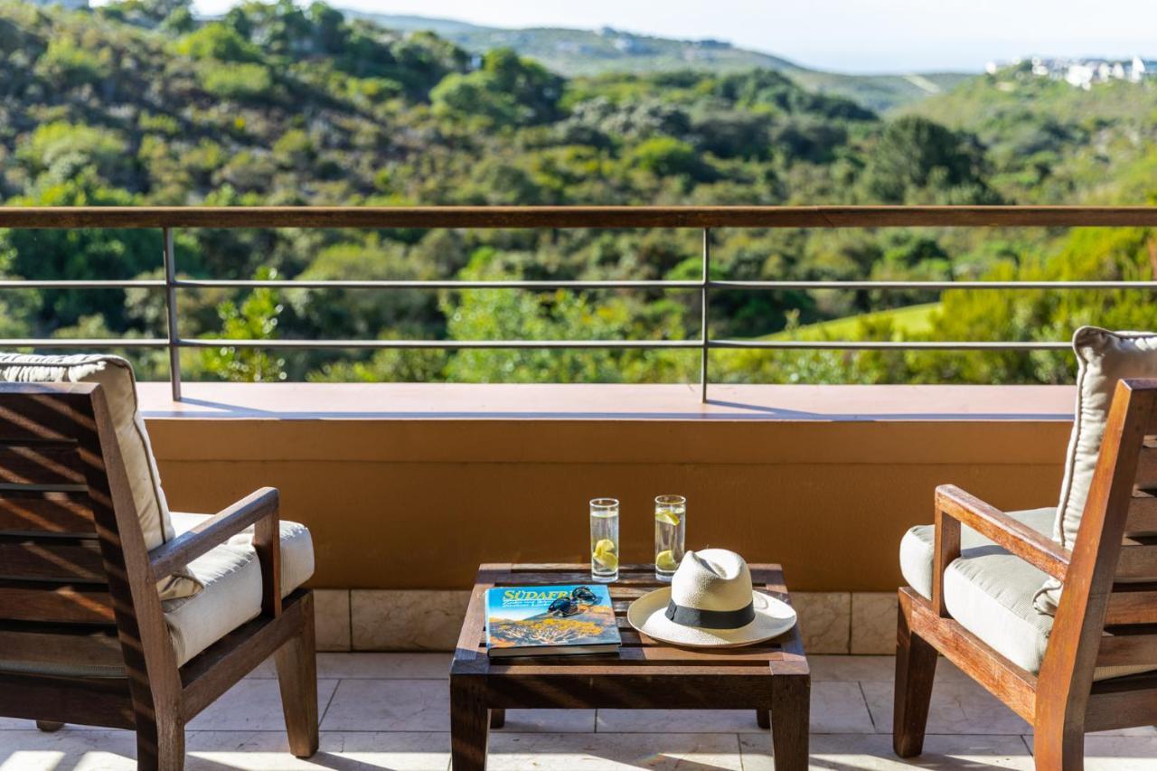 Pezula Nature Retreat Knysna Bagian luar foto View from the hotel