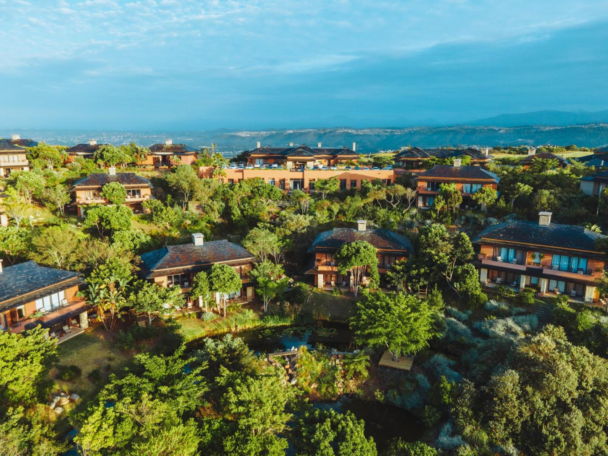 Pezula Nature Retreat Knysna Bagian luar foto Aerial view of the resort