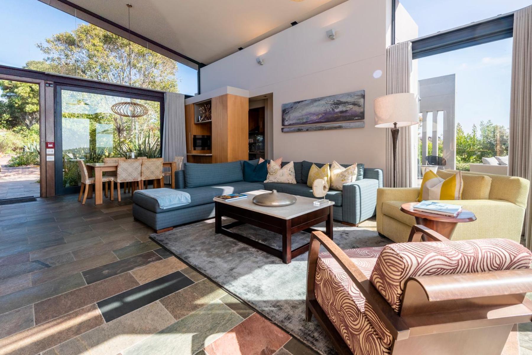 Pezula Nature Retreat Knysna Bagian luar foto The interior of the house